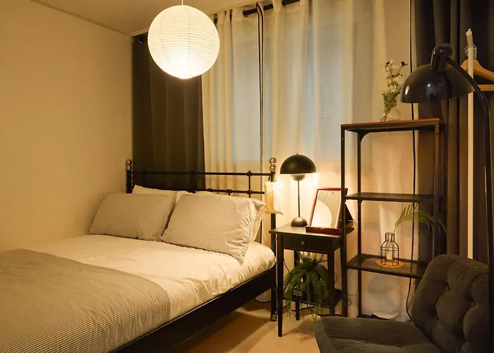 Wannabe Stay, Gangnam 20 Mins, Hongdae 20mins Apartment