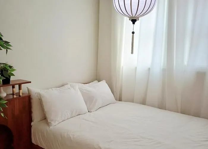 Wannabe Stay, Gangnam 20 Mins, Hongdae 20mins Apartment *